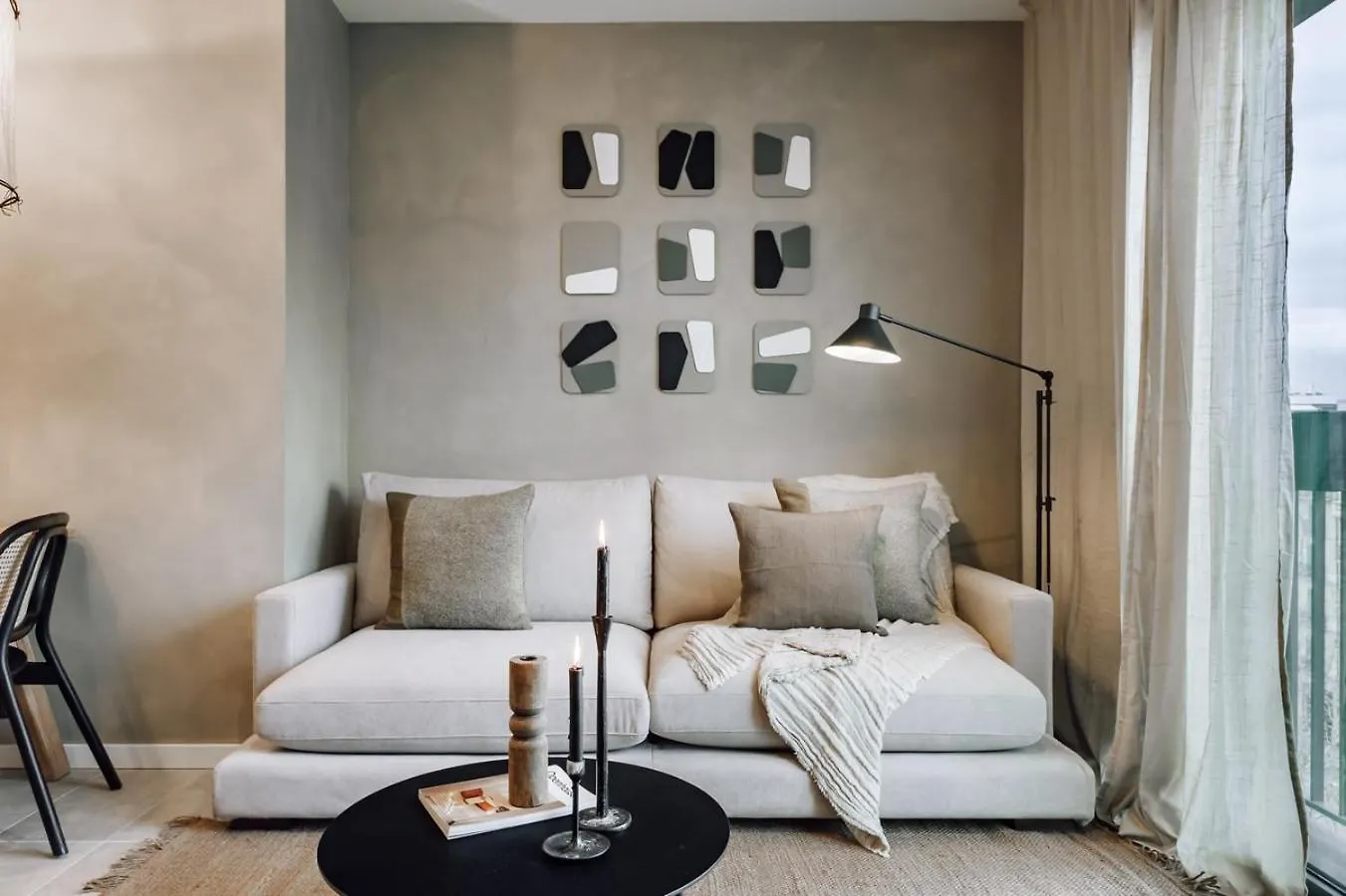 Mont - 2 Bedrooms And Office In Eixample Esquerra Barcelona 0*,  Spanien