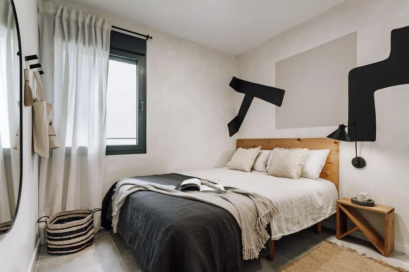 Lejlighed Mont - 2 Bedrooms And Office In Eixample Esquerra Barcelona Spanien
