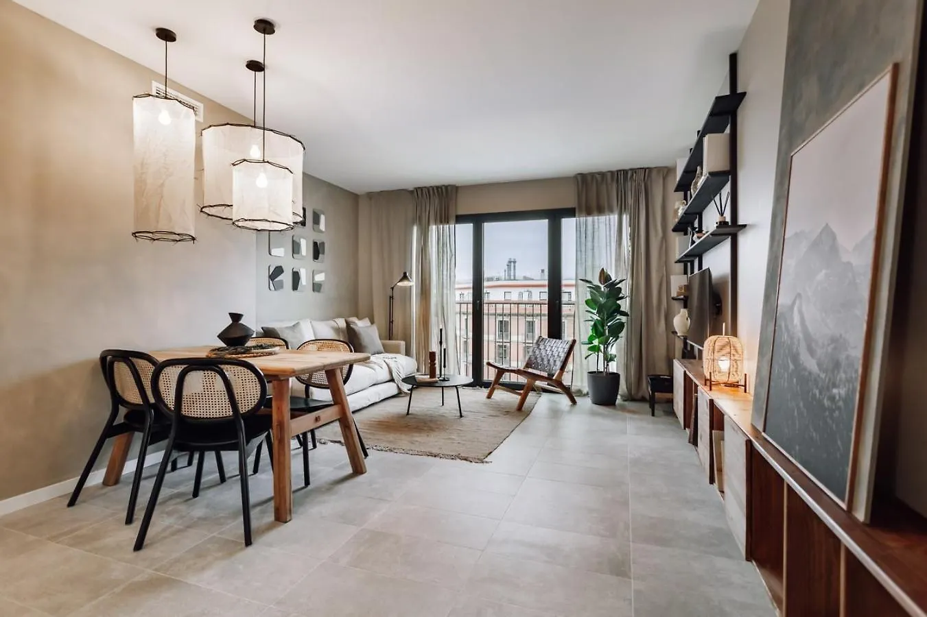 Mont - 2 Bedrooms And Office In Eixample Esquerra Barcelona