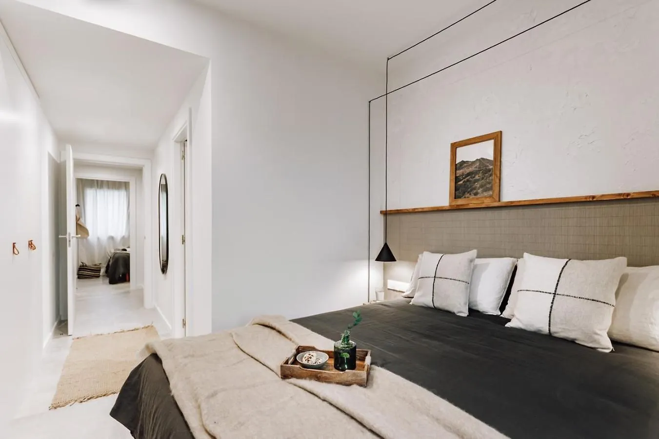 Mont - 2 Bedrooms And Office In Eixample Esquerra Барселона 0*,  Испания
