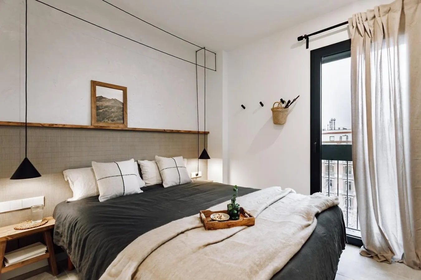 Апартаменты Mont - 2 Bedrooms And Office In Eixample Esquerra Барселона